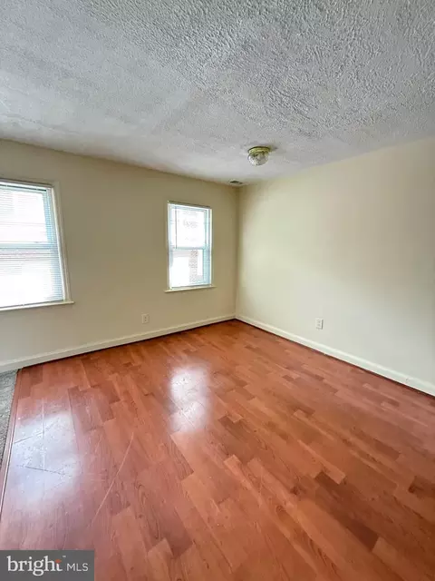 Living - 8216 Nolte Ave, Silver Spring, MD 20910 photo 5 of 8