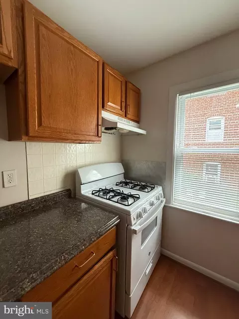 Kitchen - 8216 Nolte Ave, Silver Spring, MD 20910 photo 7 of 10