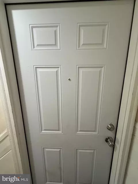 Entry Way - 8216 Nolte Ave, Silver Spring, MD 20910 photo 6 of 9