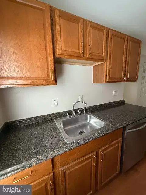 Kitchen - 8216 Nolte Ave, Silver Spring, MD 20910 photo 6 of 10