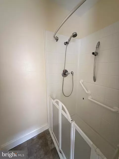 Bath - 8216 Nolte Ave, Silver Spring, MD 20910 photo 10 of 13