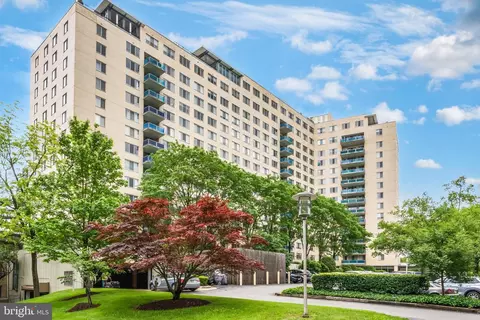 10401 Grosvenor Pl #623, Rockville, MD 20852