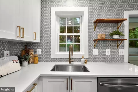 8713 Reading Rd, Silver Spring, MD 20901 photo 18
