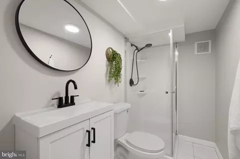 13 Granville Dr, Silver Spring, MD 20901 photo 32