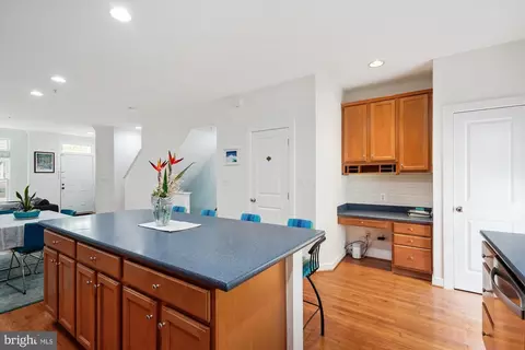2350 Cobble Hill Ter, Wheaton, MD 20902 photo 8
