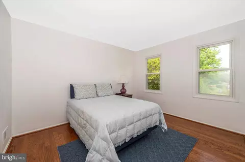 Bedroom - 17400 Hughes Rd, Poolesville, MD 20837 photo 6 of 7