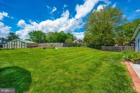 Exterior - 17400 Hughes Rd, Poolesville, MD 20837 photo 6 of 17