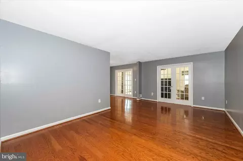 Living - 17400 Hughes Rd, Poolesville, MD 20837 photo 4 of 15