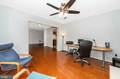 Entry Way - 17400 Hughes Rd, Poolesville, MD 20837 photo 4 of 4