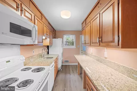 12601 Two Farm Dr, Silver Spring, MD 20904 photo 14