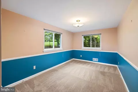 12601 Two Farm Dr, Silver Spring, MD 20904 photo 9