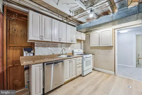 Kitchen - 10711 Huntwood Dr, Silver Spring, MD 20901 photo 6 of 6
