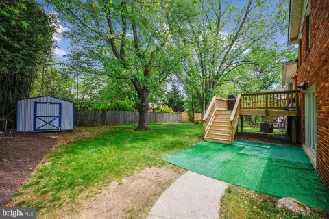 Exterior - 10711 Huntwood Dr, Silver Spring, MD 20901 photo 7 of 8