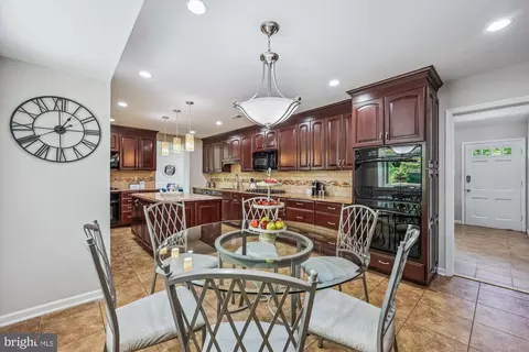 Kitchen - 10711 Huntwood Dr, Silver Spring, MD 20901 photo 5 of 6