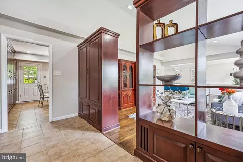 Entry Way - 10711 Huntwood Dr, Silver Spring, MD 20901 photo 3 of 7