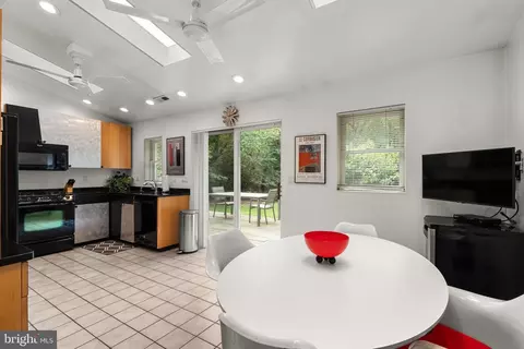 15708 Thompson Rd, Silver Spring, MD 20905 photo 16
