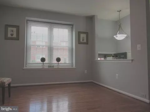 2310 Patternbond Dr, Silver Spring, MD 20902 photo 2