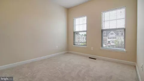Bedroom - 3626 Doc Berlin Dr, Silver Spring, MD 20906 photo 9 of 12