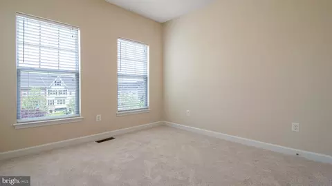 Bedroom - 3626 Doc Berlin Dr, Silver Spring, MD 20906 photo 7 of 12