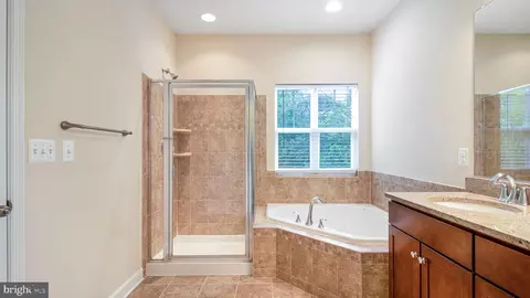 Bath - 3626 Doc Berlin Dr, Silver Spring, MD 20906 photo 2 of 3