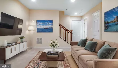 Entry Way - 3626 Doc Berlin Dr, Silver Spring, MD 20906 photo 12 of 14