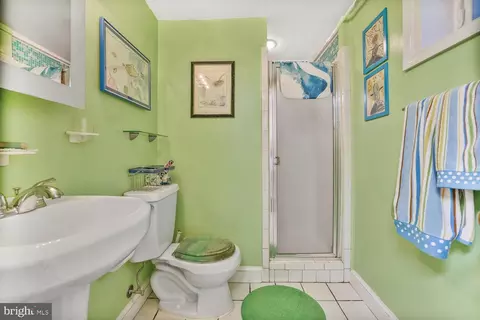 Bath - 406 Pershing Dr, Silver Spring, MD 20910 photo 2 of 2
