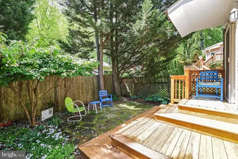 Exterior - 406 Pershing Dr, Silver Spring, MD 20910 photo 3 of 4