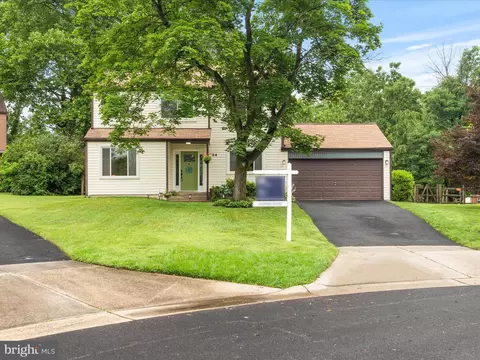 34 Walnutwood Ct, Germantown, MD 20874