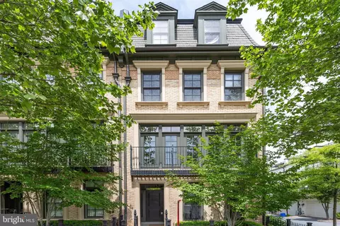 5215 Symphony Forest Ln, North Bethesda, MD 20852
