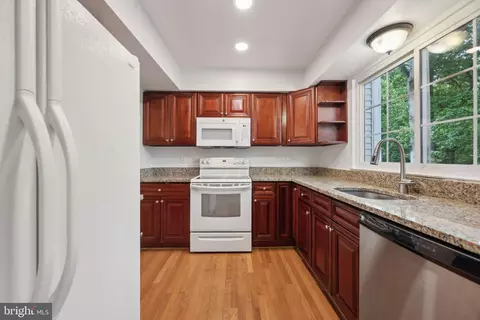 2327 London Bridge Dr, Silver Spring, MD 20906 photo 11