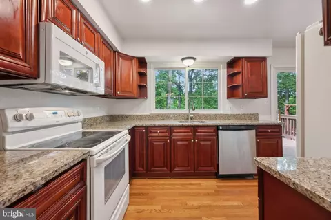2327 London Bridge Dr, Silver Spring, MD 20906 photo 10
