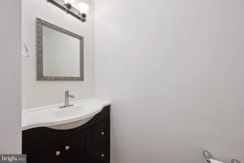 2327 London Bridge Dr, Silver Spring, MD 20906 photo 15