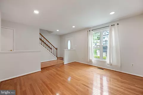 2327 London Bridge Dr, Silver Spring, MD 20906 photo 5