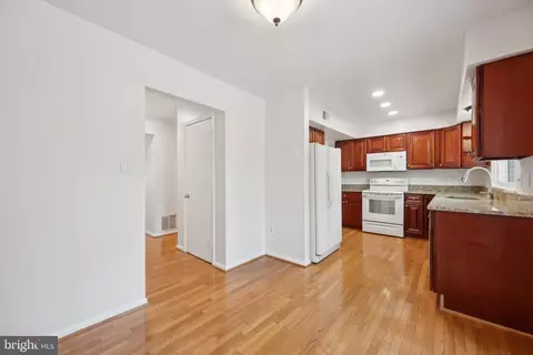 2327 London Bridge Dr, Silver Spring, MD 20906 photo 12