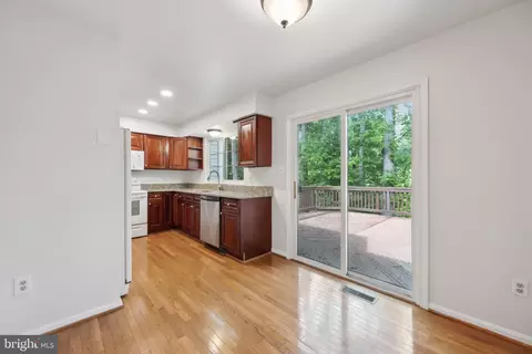 2327 London Bridge Dr, Silver Spring, MD 20906 photo 13