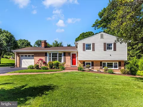605 Paradise Ct, Gaithersburg, MD 20877