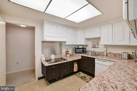 3360 Gleneagles Dr #71-1B, Silver Spring, MD 20906 photo 7