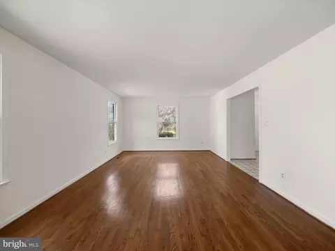 222 Springloch Rd, Silver Spring, MD 20904 photo 9