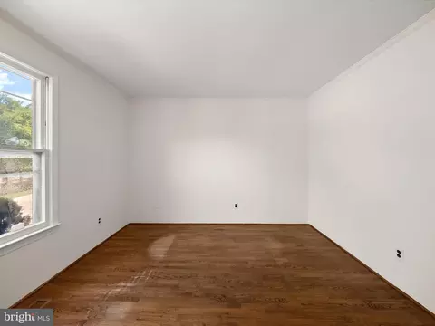 222 Springloch Rd, Silver Spring, MD 20904 photo 6