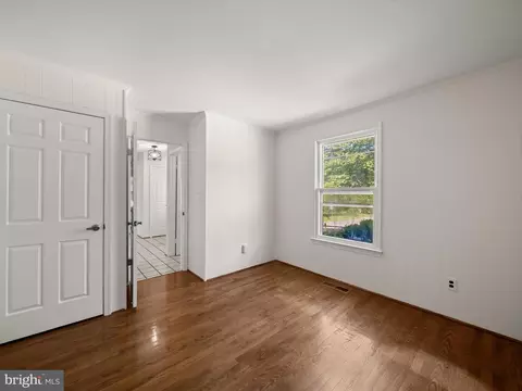222 Springloch Rd, Silver Spring, MD 20904 photo 7