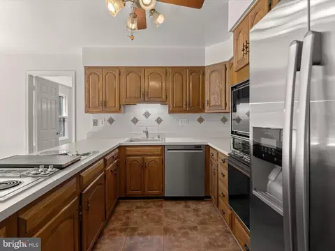 222 Springloch Rd, Silver Spring, MD 20904 photo 12