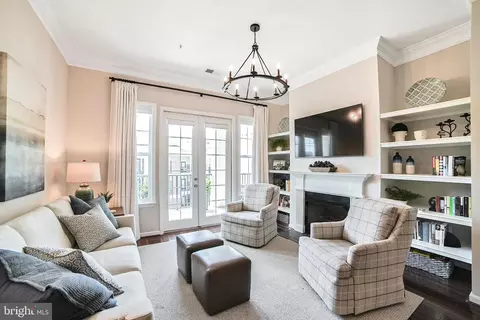 23 Arch Pl #475, Gaithersburg, MD 20878
