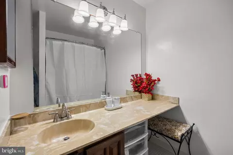 Bath - 1949 Catoctin Ter, Silver Spring, MD 20906 photo 1 of 3