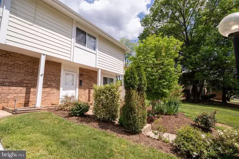 18801 Poppy Seed Ln, Germantown, MD 20874