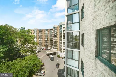 15107 Interlachen Dr #2-625, Silver Spring, MD 20906