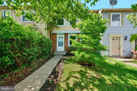 8838 Cross Country Pl, Gaithersburg, MD 20879
