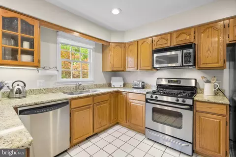 10938 Rocky Mount Way, Silver Spring, MD 20902 photo 12