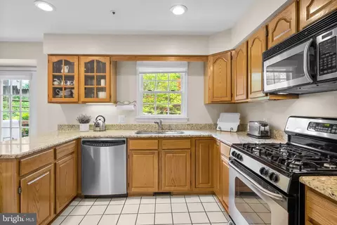 10938 Rocky Mount Way, Silver Spring, MD 20902 photo 10