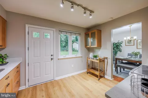 Entry Way - 808 Gregorio Dr, Silver Spring, MD 20901 photo 3 of 3