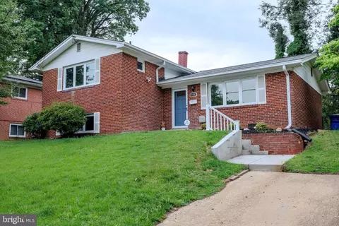 Exterior - 808 Gregorio Dr, Silver Spring, MD 20901 photo 2 of 7